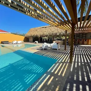 https://hotel-sand-bay.comcaribbean.com