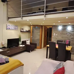 szandi-apartman.szeged-hotels.com/